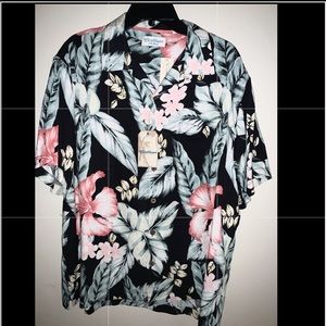 🌴🌴🌴Men Shirt LARGE